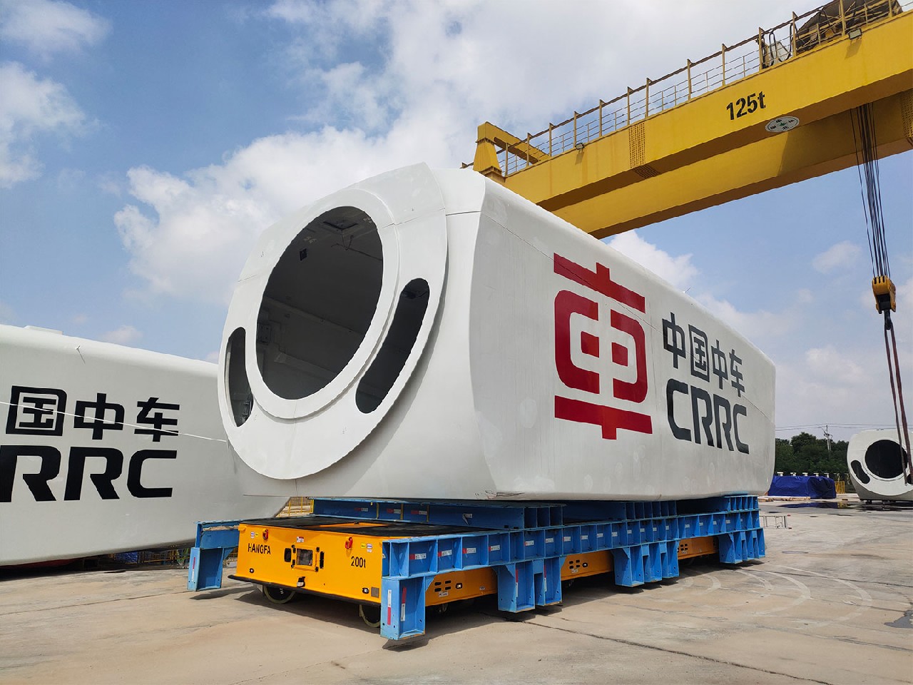 Application of 200t heavy-duty omnidirectional vehicle for engine compartment transportation