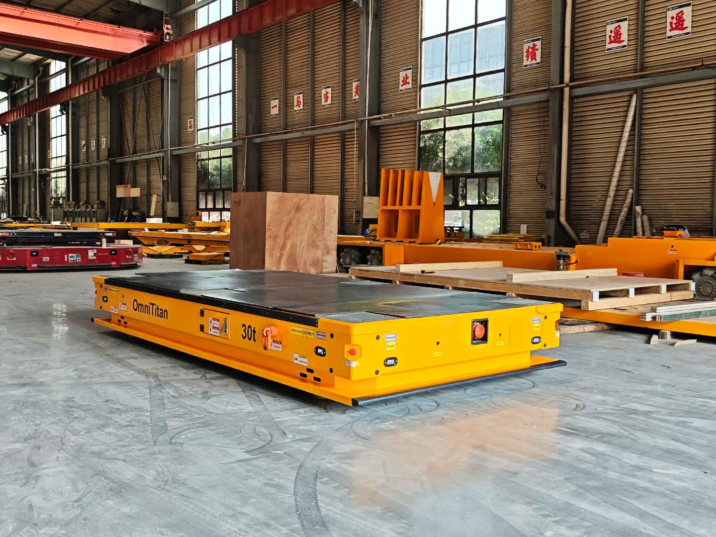 Тяжелое беспилотное транспортное средство (AGV) грузоподъемностью 30 т для транспортировки заготовок
