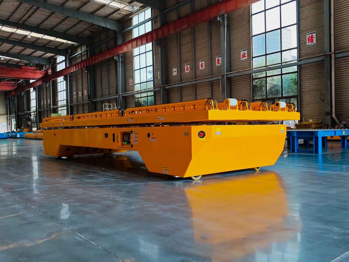 5-тонный AGV для транспортировки компонентов