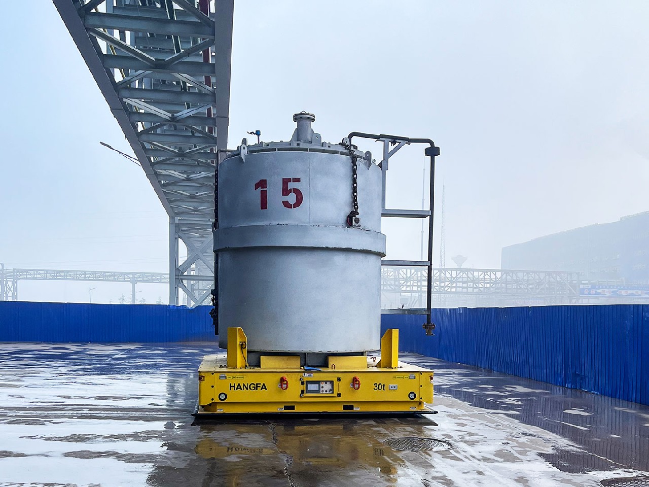 Применение подъемно-транспортного AGV грузоподъемностью 30 т для межцехового транспортирования в металлургической промышленности